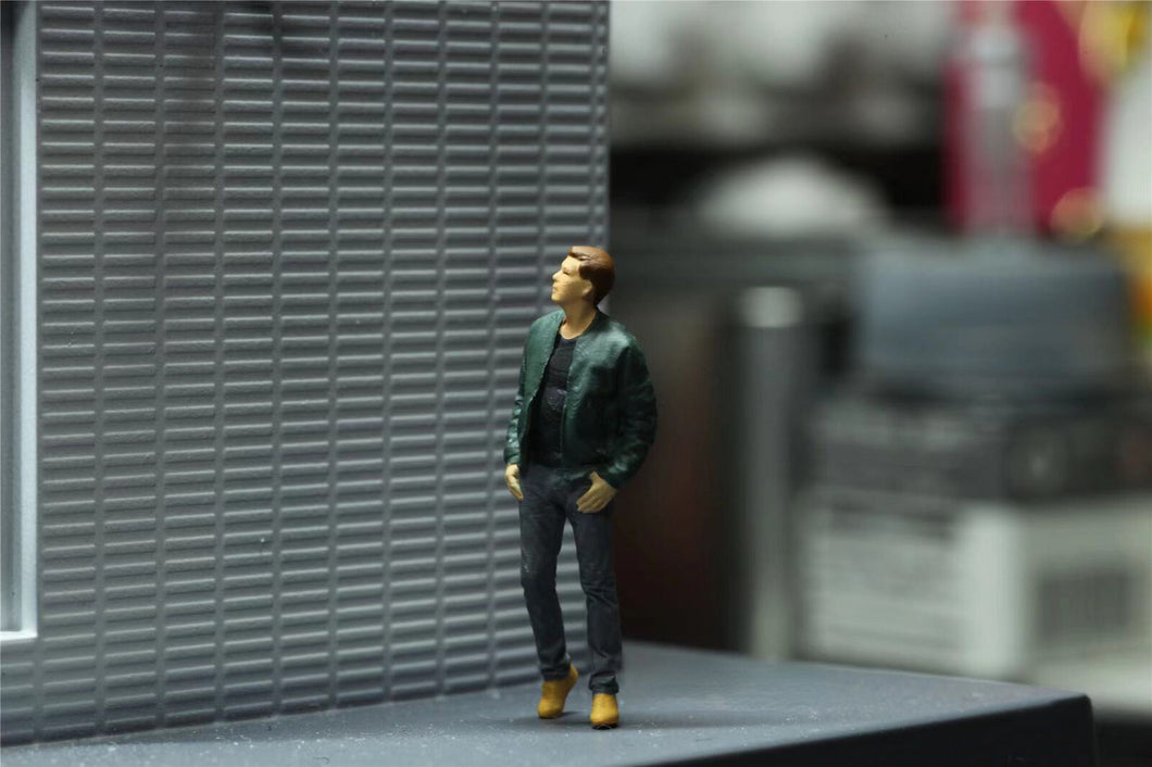 1:64 Painted Figure Mini Model Miniature Resin Diorama Sand Casual Jacket Man