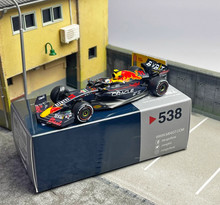 Load image into Gallery viewer, MINIGT 1:64 F1 RB18 #11 AlphaTauri Racing Sports Model Diecast Metal Car #538