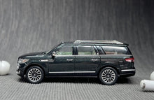Load image into Gallery viewer, WTX 1:64 Black Navigator L Full Sized SUV Sports Model Diecast Metal Car New Collection