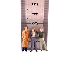 Load image into Gallery viewer, 1:64 Painted Figure Model Miniature Resin Diorama Toy Working Scene Professional