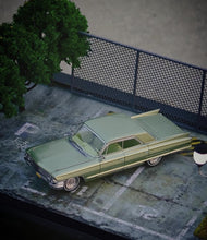 Load image into Gallery viewer, MK 1:64 Green 1962 Deville Muscle Classic Sport Model Diecast Metal Car New Collection