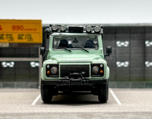Load image into Gallery viewer, Master 1:64 Green Defender 110 SUV ORV Sport Model Diecast Metal Car New Collection