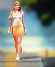Load image into Gallery viewer, 1:64 Painted Figure Model Miniature Resin Diorama Sand Sexy Wallking Lady Girl New Collection