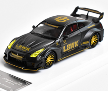 Load image into Gallery viewer, DK 1:64 APA Black Carbon GTR R35 LBWK Sports Model Diecast Metal Car New Collection