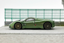 Load image into Gallery viewer, CM 1:64 Green Utopia Super Racing Sports Model Diecast Metal Car New Collection