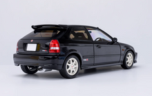 Load image into Gallery viewer, MH 1:18 Black JDM Civic Type R EK9 Hatchback Engine Model Diecast Metal Car
