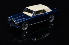 Load image into Gallery viewer, GFCC 1:64 1993 Corniche IV Drophead Luxury Classic Model Diecast Metal Car