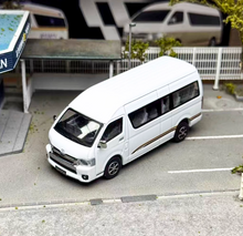 Load image into Gallery viewer, Masdi 1:64 White Hiace H200 Mini Van Sports Model Diecast Metal Car New Collection