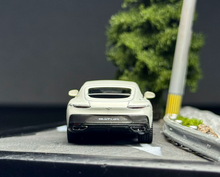 Load image into Gallery viewer, Minigt 1:64 White Batur Bonneville Coupe Sports Model Diecast Metal Car New Collection