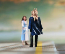 Load image into Gallery viewer, 1:64 Painted Figure Model Miniature Resin Diorama Sand Cosplay Cartoon Comic Toy Collection