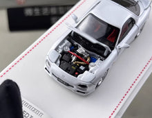 Load image into Gallery viewer, FH 1:64 White JDM RX7 FD3S A Spec Speed Sports Model Diecast Metal Car New Collection