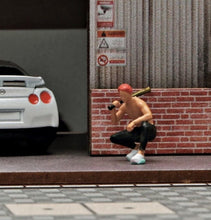 Load image into Gallery viewer, 1:64 Painted Figure Mini Model Miniature Resin Diorama BaseballBat Squatting Boy