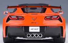 Load image into Gallery viewer, AUTOart 1:18 Orange CORVETTE C7 ZR1 Racing Sports Model Diecast Metal Car