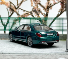 Load image into Gallery viewer, Master 1:64 Green S Class S450 W222 Sedan Sports Model Diecast Metal Car New Collection
