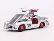 Load image into Gallery viewer, BSC 1:64 Silver 1955 300SL Coupe Sports Classic Model Diecast Metal Car New Collection