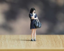 Load image into Gallery viewer, 1:64 Painted Figure Model Miniature Resin Diorama Sand Lolly Cute Girl Lady Bag