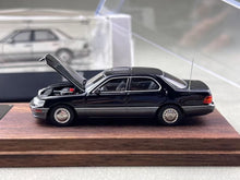Load image into Gallery viewer, FW 1:64 Black LS400 XF10 UCF10 Sedan Sports Model Diecast Metal Car New Collection
