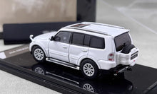 Load image into Gallery viewer, Shadow 1:64 White Pajero V97 ORV SUV Off Sports Model Diecast Metal Car New Collecction