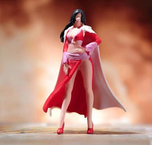 Load image into Gallery viewer, 1:24 Painted Figure Model Miniature Resin Diorama Sand Lady Warrior Cartoon Girl