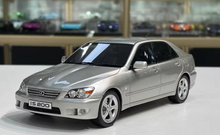 Load image into Gallery viewer, Otto 1:18 JDM Silver IS200 Sedan Sports Model Diecast Resin Car New