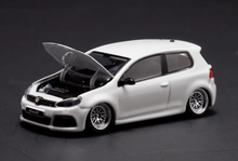 Load image into Gallery viewer, Maxwell 1:64 HEC White VW Golf GTI MK6 BBS Sports Model Diecast Metal Car New Collection