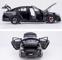 Load image into Gallery viewer, BIANTE 1:18 Black HSV GTSR W1 Sports Sedan Model Diecast Metal Car New