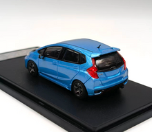 Load image into Gallery viewer, MG 1:64 Ice Blue Carbon Fit GK5 RS Figure Sports Model Diecast Metal Car New Collection