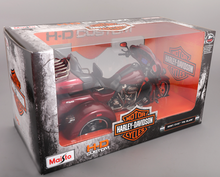 Load image into Gallery viewer, Maisto 1:12 Red 2021 CVO TRI Glide Sports Model Toy Diecast Metal Motorcycle