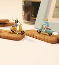 Load image into Gallery viewer, 1:64 Painted Figure Model Miniature Resin Diorama Toy Sand Motorbike Girl Boy