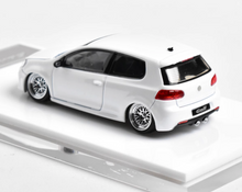 Load image into Gallery viewer, Maxwell 1:64 HEC White VW Golf GTI MK6 BBS Sports Model Diecast Metal Car New Collection