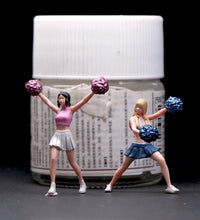 Load image into Gallery viewer, 1:64 Painted Figure Mini Model Miniature Resin Diorama Sand Cheerleading Team New
