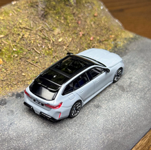 Load image into Gallery viewer, Minigt 1:64 Gray M5 Touring Wagon Sports Model Diecast Metal Car New Collection