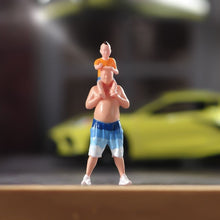 Load image into Gallery viewer, 1:64 Painted Figure Model Miniature Resin Diorama Sand Father and Son Standing New