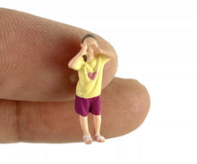 Load image into Gallery viewer, 1:64 Painted Figure Model Miniature Resin Diorama Sand Pregnant Woman Kids Toy