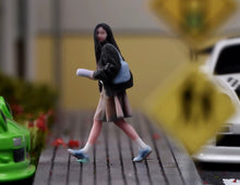 Load image into Gallery viewer, 1:64 Painted Figure Model Miniature Resin Diorama Toy Sand Walking Girl Casual