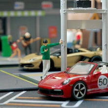 Load image into Gallery viewer, 1:64 Painted Figure Mini Model Miniature Resin Diorama People Sand Man Leaning