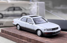 Load image into Gallery viewer, FW 1:64 White LS400 XF10 UCF10 Sedan Sports Model Diecast Metal Car New Collection