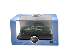 Load image into Gallery viewer, 1:76 Green MKVII Racing Sports Vintage Classic Model Diecast Metal Car