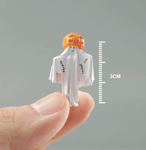 Load image into Gallery viewer, 1:64 Painted Figure Mini Model Miniature Resin Diorama Mr Pumpkin Miss Ghost Toy New Collection
