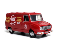 Load image into Gallery viewer, 1:76 Red Food Delivery Mini Van Model Diecast Metal Car New Collection