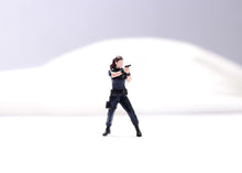 Load image into Gallery viewer, 1:64 Painted Figure Model Miniature Resin Diorama Sand Toy New