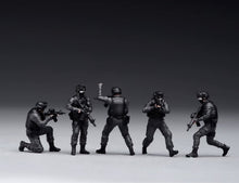 Load image into Gallery viewer, 1:64 Painted Figure Model Miniature Resin Diorama Scene Marine Soldier Military