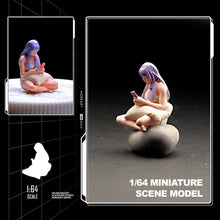 Load image into Gallery viewer, 1:64 Painted Figure Model Miniature Resin Diorama Sand Purple Hair Girl Pillow