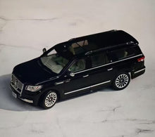 Load image into Gallery viewer, WTX 1:64 Black Navigator L Full Sized SUV Sports Model Diecast Metal Car New Collection
