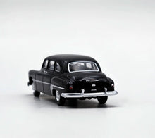 Load image into Gallery viewer, Perka 1:64 Black GAZ-12 ZIM Classic Vintage Model Diecast Metal Car BN