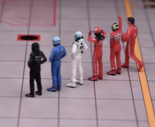Load image into Gallery viewer, 1:64 Painted Figure Model Miniature Resin Diorama Toy Sand Racing Driver Racer