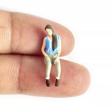 Load image into Gallery viewer, 1:64 Painted Figure Mini Model Miniature Resin Diorama Set Boy Girl Chair Sand