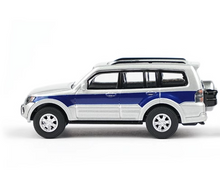Load image into Gallery viewer, XCARTOYS 1:64 Silver JDM Pajero Gen.4 SUV Off Road Model Diecast Metal Car