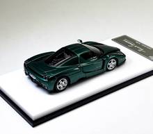 Load image into Gallery viewer, King 1:64 Green Enzo Super Racing Sports Figure Model Diecast Metal CarNew
