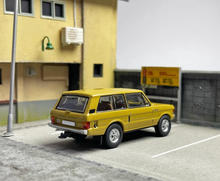 Load image into Gallery viewer, MINIGT 1:64 1971 Bahama Range Rover SUV Off Road Model Diecast Metal Car